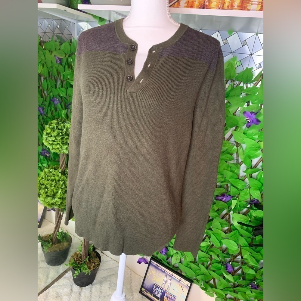 Banana Republic Green Waffle Knit Long Sleeve 3 Button Shirt Men’s Small